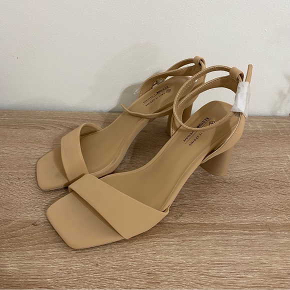 mid block heel sandals🌷 - Picture 6 of 6